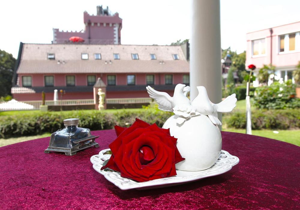 The Lakeside - Burghotel Zu Strausberg Exterior photo